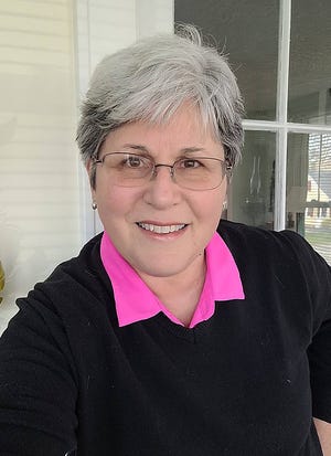 Mary Rainey, ex concejal del condado de Erie y ex directora de la biblioteca pública