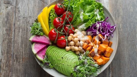 Las frutas estacionales están llenas de vitaminas que aumentan la inmunidad. (Unsplash)