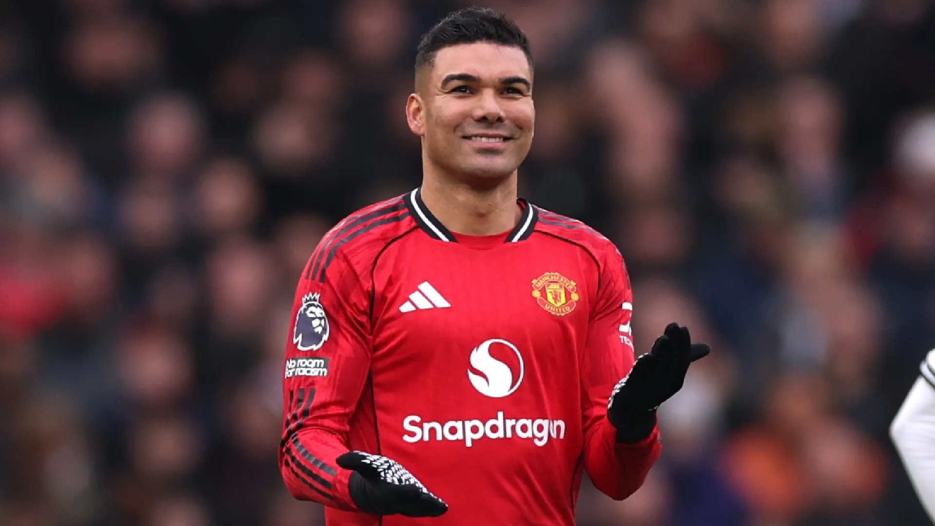 Casemiro del Manchester United celebra tras anotar contra Fulham.