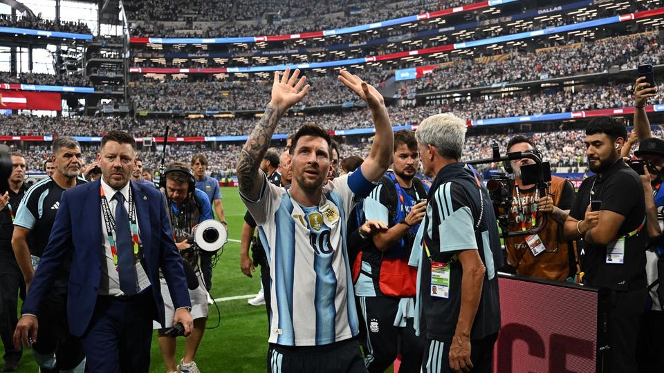 TOPSHOT-FBL-WC-2026-MATCH43-ARG-AUT