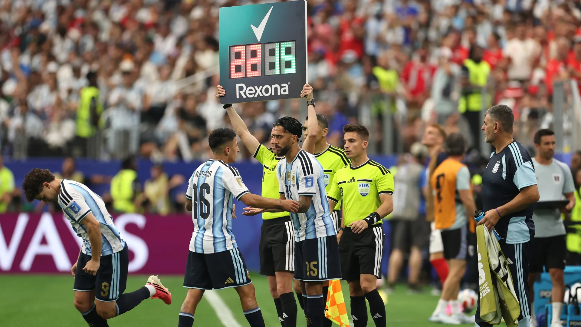 Argentina hizo cambios ante Austria.