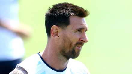 El jugador argentino Lionel Messi en entrenamiento